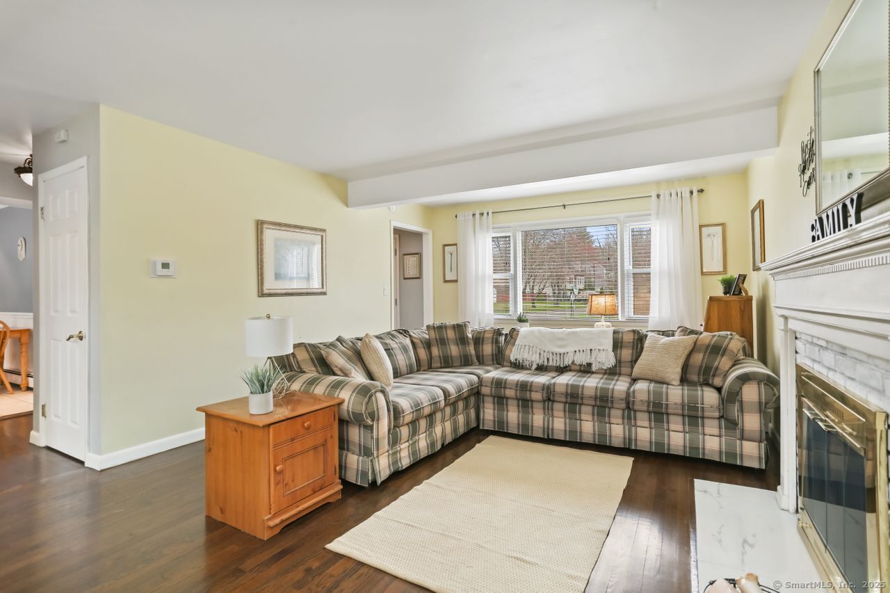 98 W Lake Road, Trumbull, Connecticut image 7