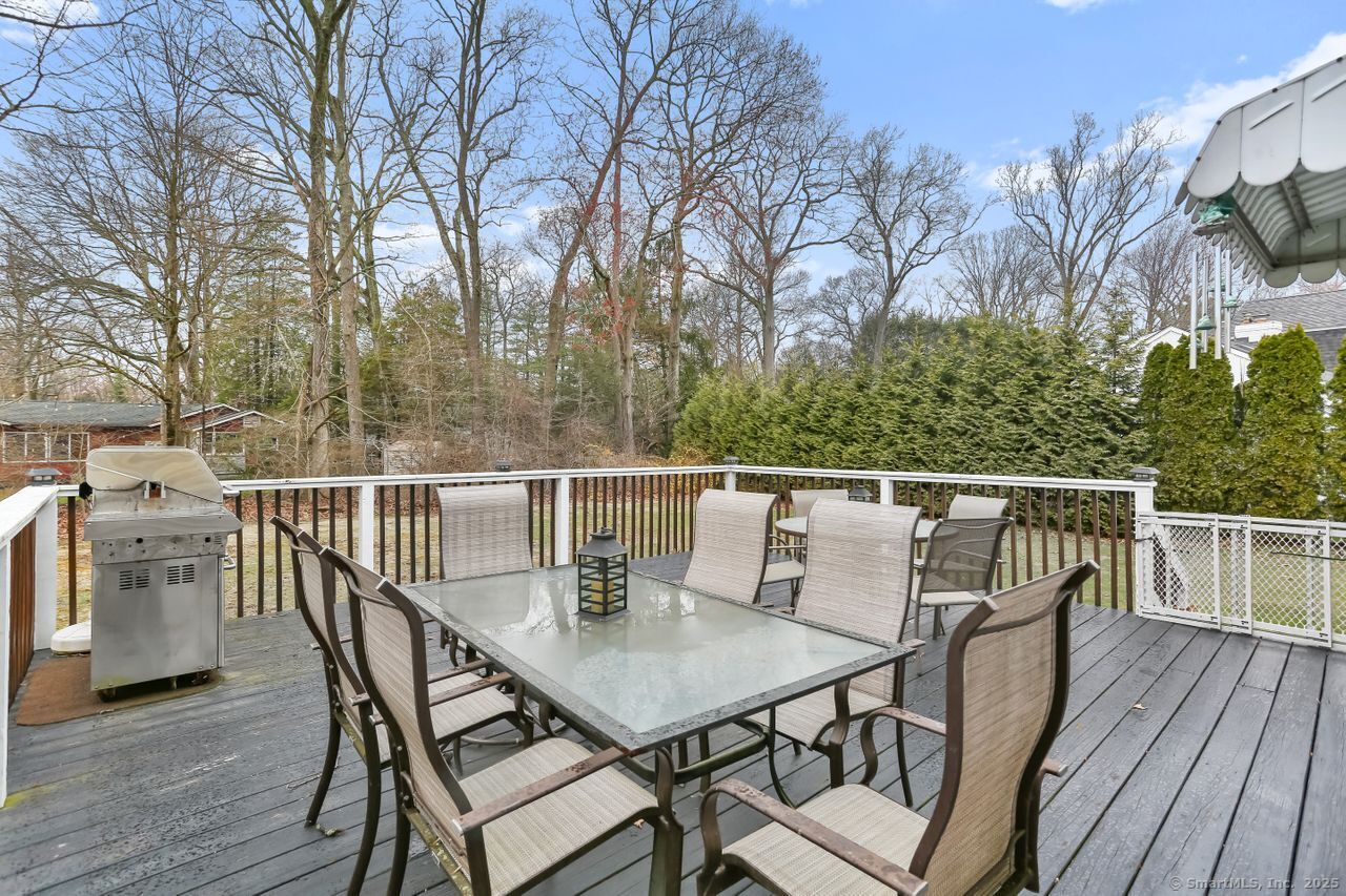 98 W Lake Road, Trumbull, Connecticut image 18