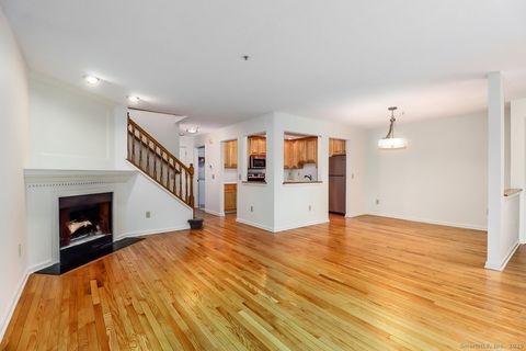 Tiny photo for 633 Danbury Road #APT 21, Ridgefield, CT 06877 (MLS # 24142601)