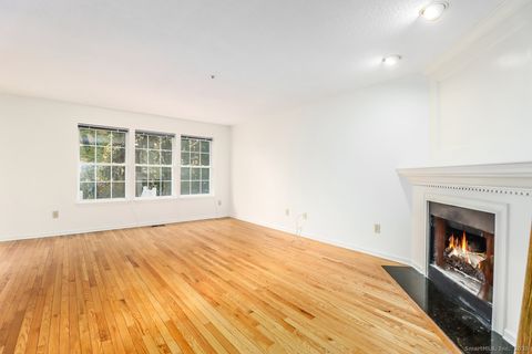 Tiny photo for 633 Danbury Road #APT 21, Ridgefield, CT 06877 (MLS # 24142601)