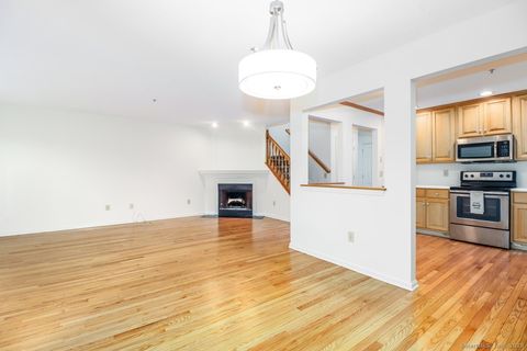 Tiny photo for 633 Danbury Road #APT 21, Ridgefield, CT 06877 (MLS # 24142601)