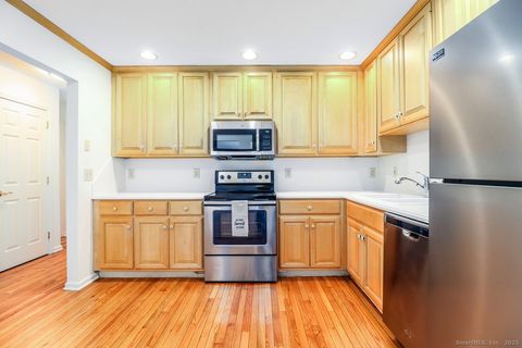 Tiny photo for 633 Danbury Road #APT 21, Ridgefield, CT 06877 (MLS # 24142601)