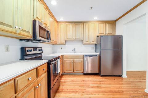 Tiny photo for 633 Danbury Road #APT 21, Ridgefield, CT 06877 (MLS # 24142601)