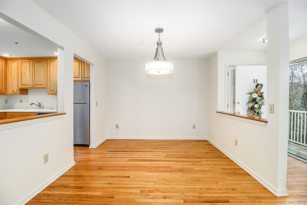 633 Danbury Road APT 21