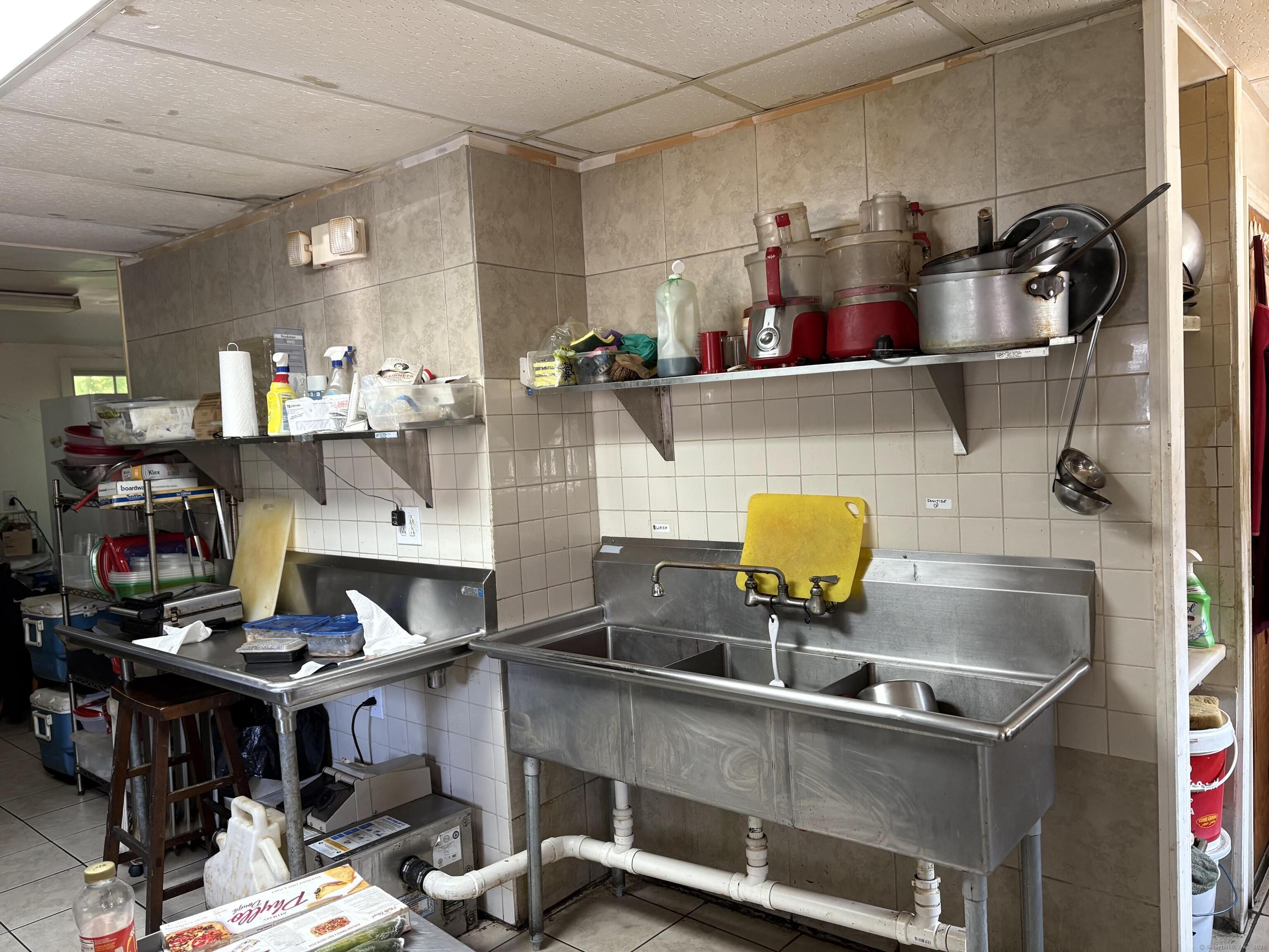 Norwich, Connecticut 06360, United States, ,Commercial,Active,192300