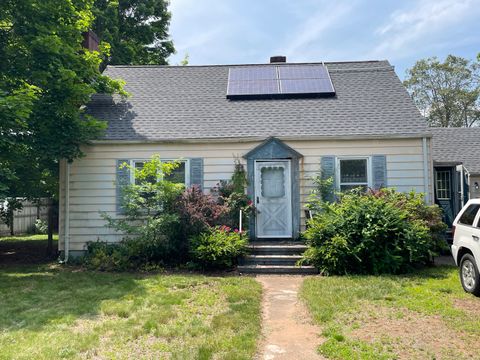 16 Samoset Avenue North Haven CT 06473