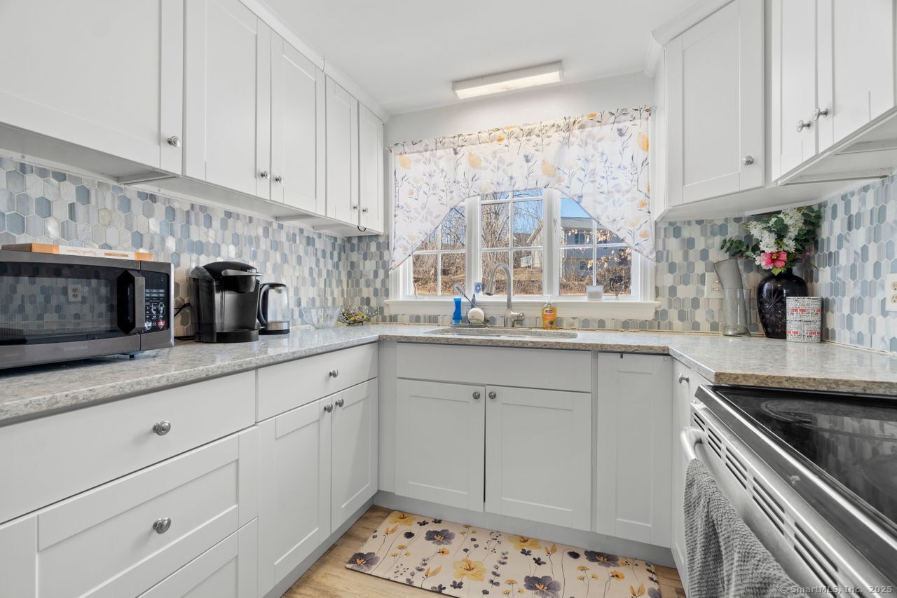 562 Gracey Avenue, Meriden, Connecticut image 10