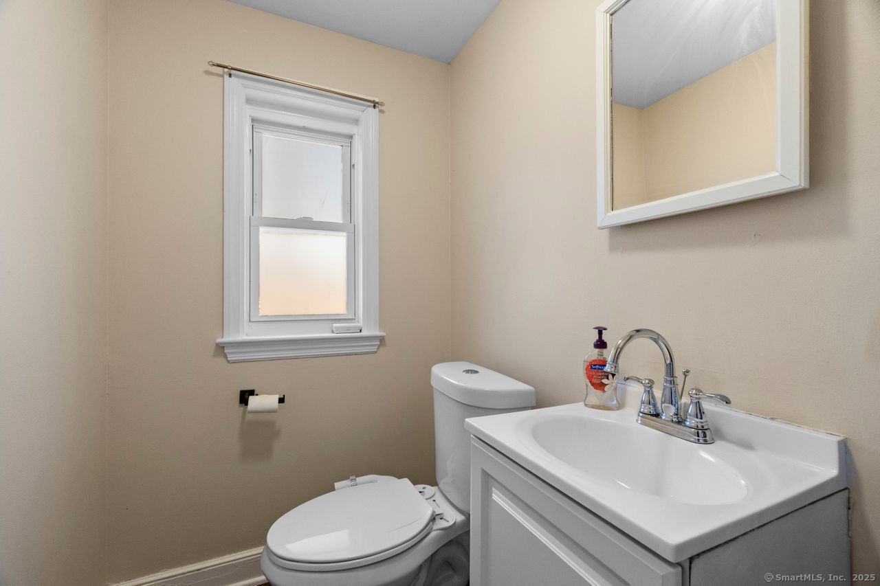 562 Gracey Avenue, Meriden, Connecticut image 21