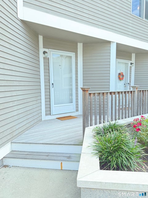 Tiny photo for 85 Harbour Close #85, New Haven, CT 06519 (MLS # 24201223)