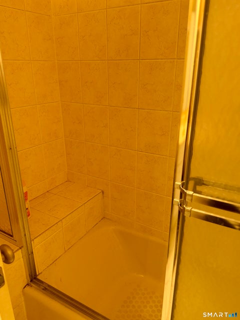 Tiny photo for 85 Harbour Close #85, New Haven, CT 06519 (MLS # 24201223)