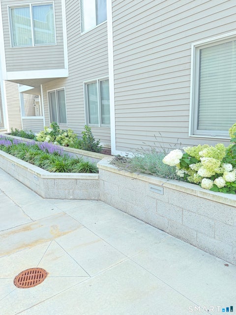 Tiny photo for 85 Harbour Close #85, New Haven, CT 06519 (MLS # 24201223)