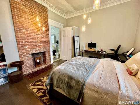 Photo of 546 Chapel Street #2, New Haven, CT 06511 (MLS # 24185750)