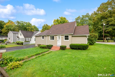 Photo of 8 Hillside Road, Southbury, CT 06488 (MLS # 24210307)