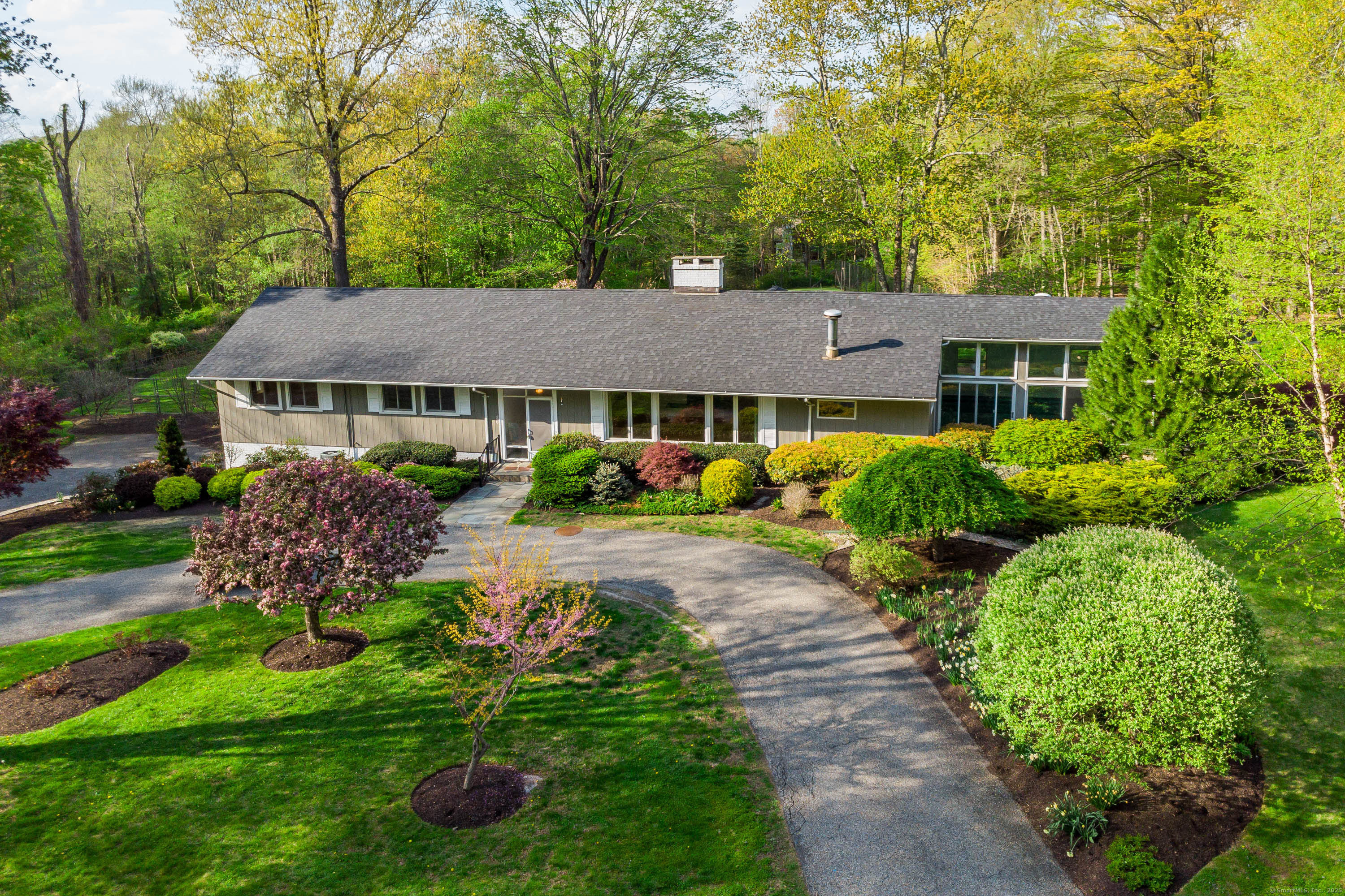 7 Maplecrest Drive, Danbury, Connecticut image 3