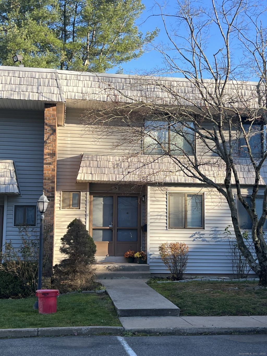 Photo of 5 Chestnut Court #5, Cromwell, CT 06416 (MLS # 24141293)
