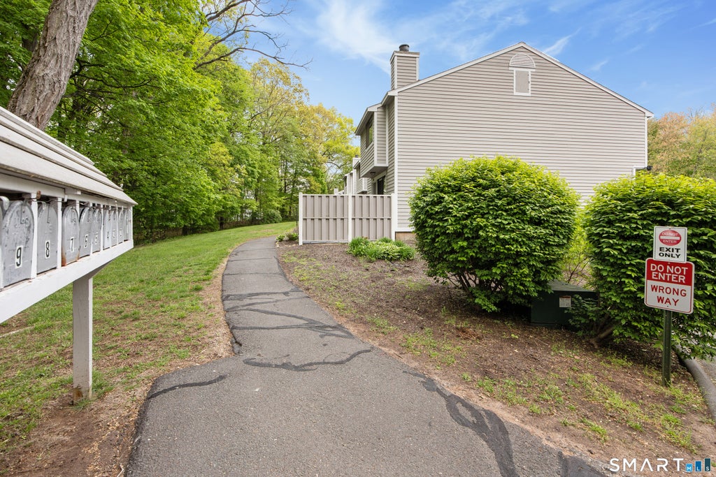 Photo of 10 Ives Hill Court #10, Cheshire, CT 06410 (MLS # 24168203)