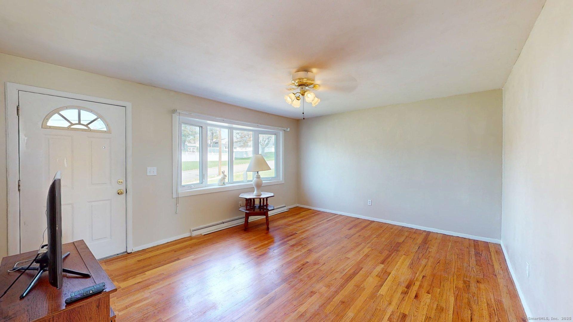 210 Reed Avenue, Windsor Locks, Connecticut image 8