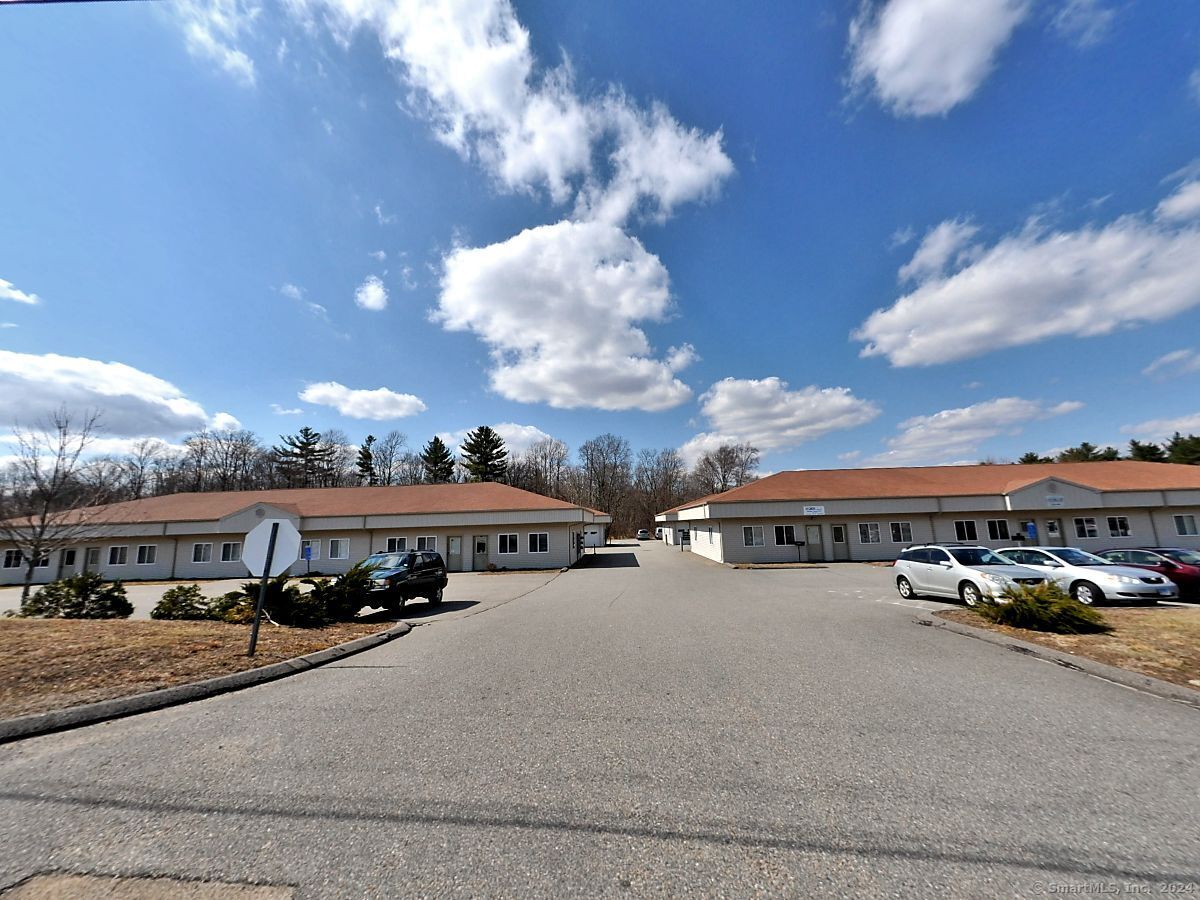 15 Lakewood Drive