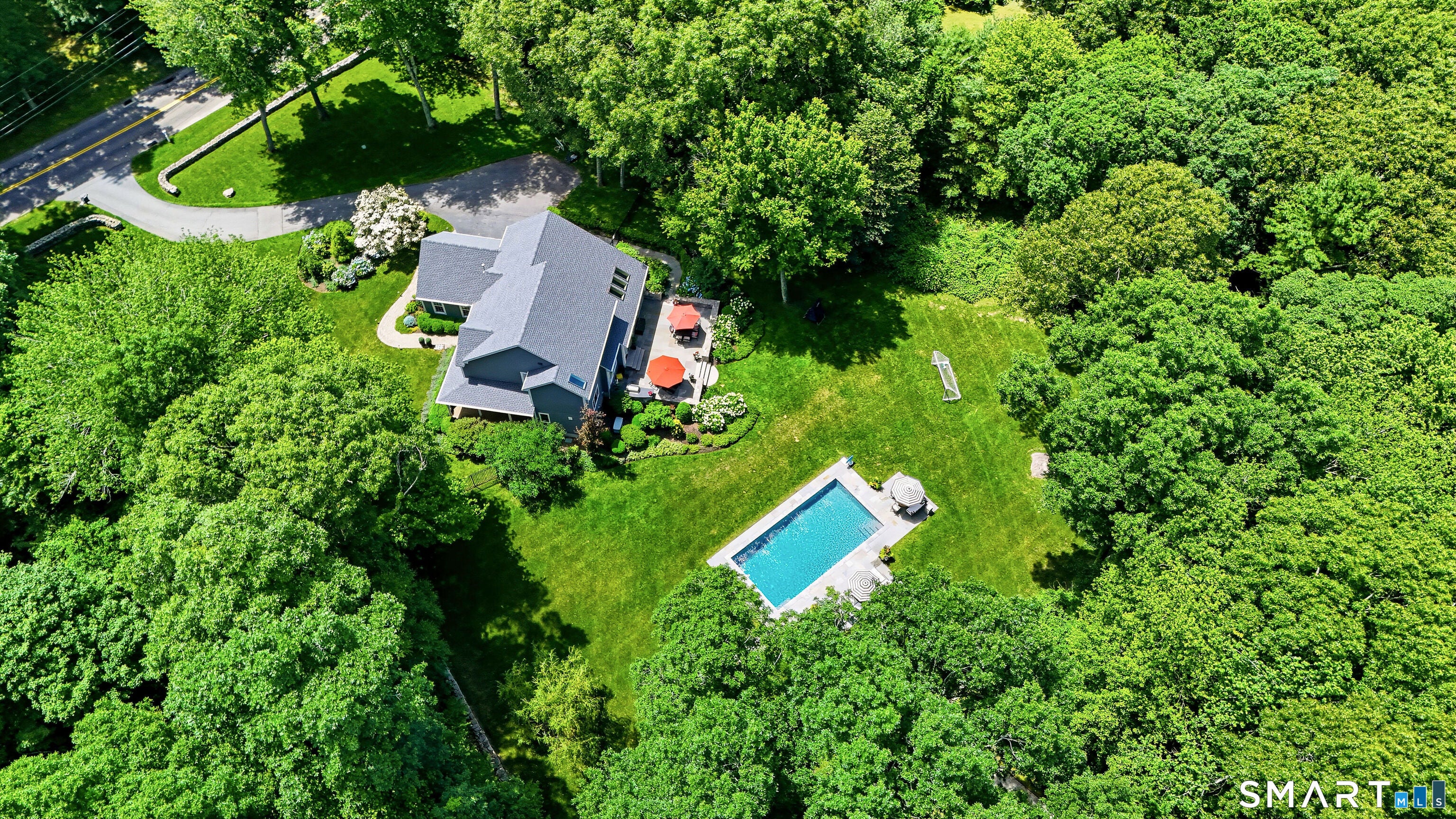 8 Hatchetts Hill Road
