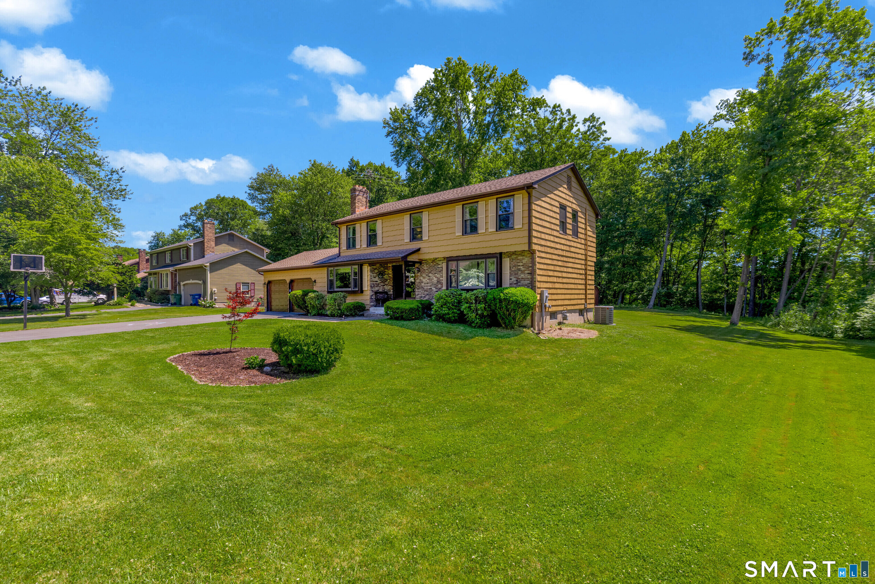 86 Carriage Way