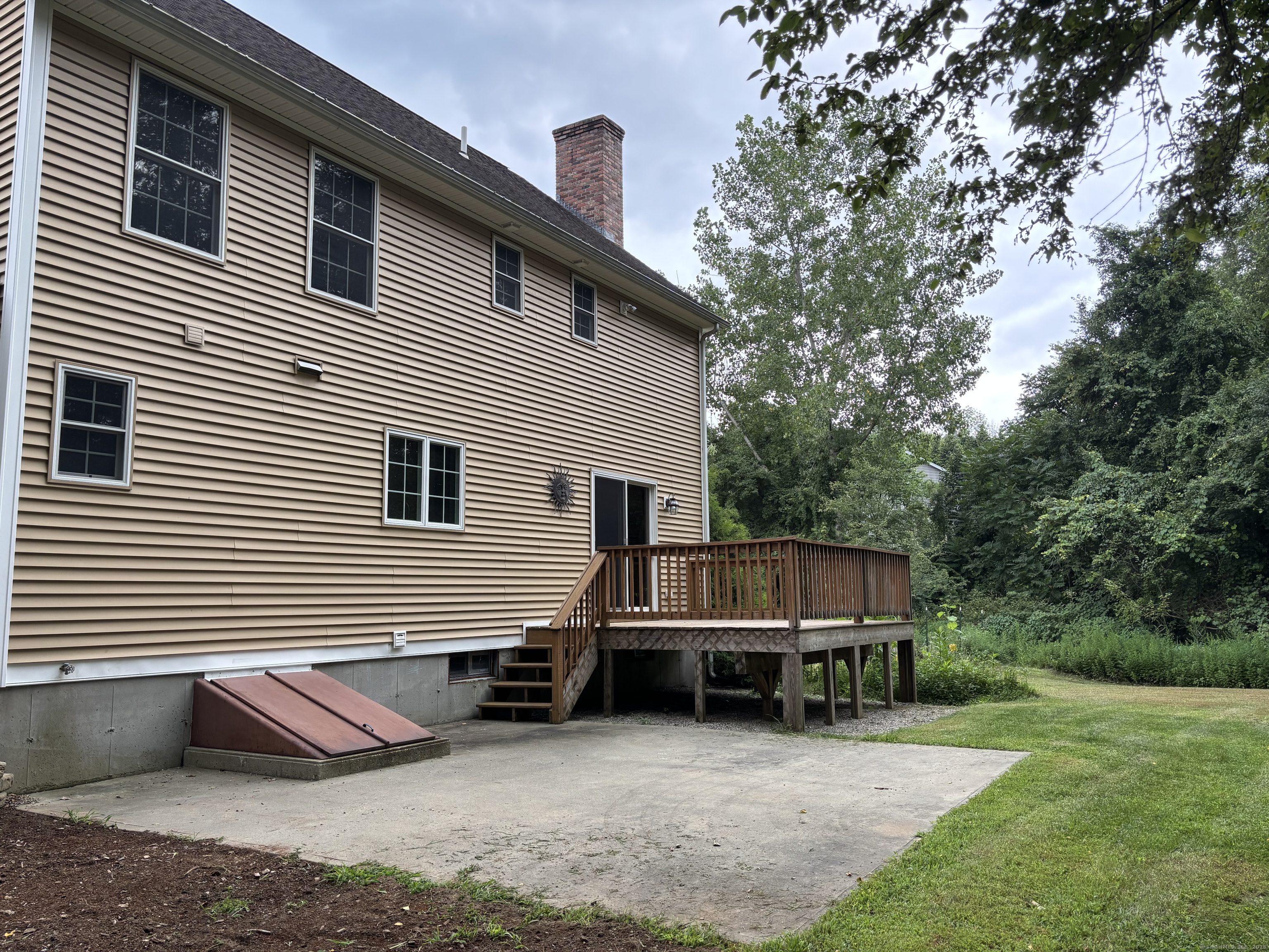 16 Cove Brook Lane