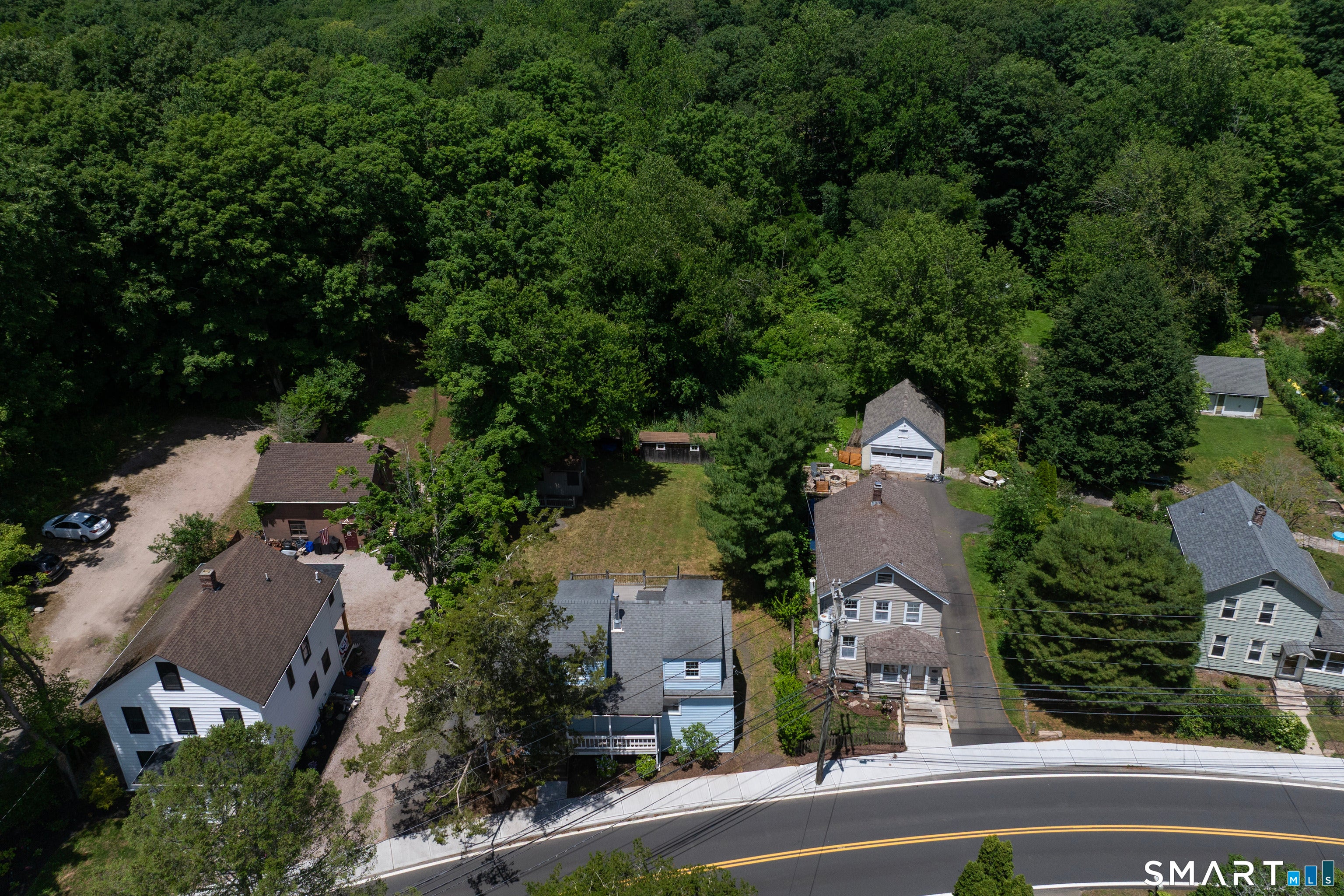 512 Leetes Island Road