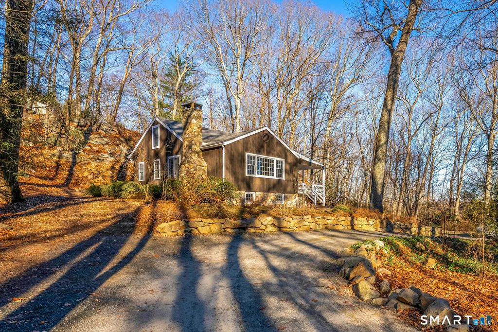 Photo of 124 Wolfpit Road, Wilton, CT 06897 (MLS # 24145719)