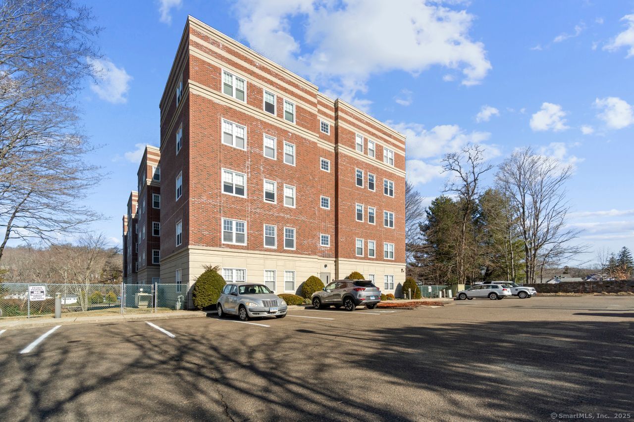 49 Rose Street #APT 104, Branford, Connecticut image 31