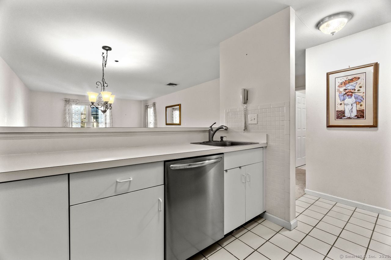 49 Rose Street #APT 104, Branford, Connecticut image 9