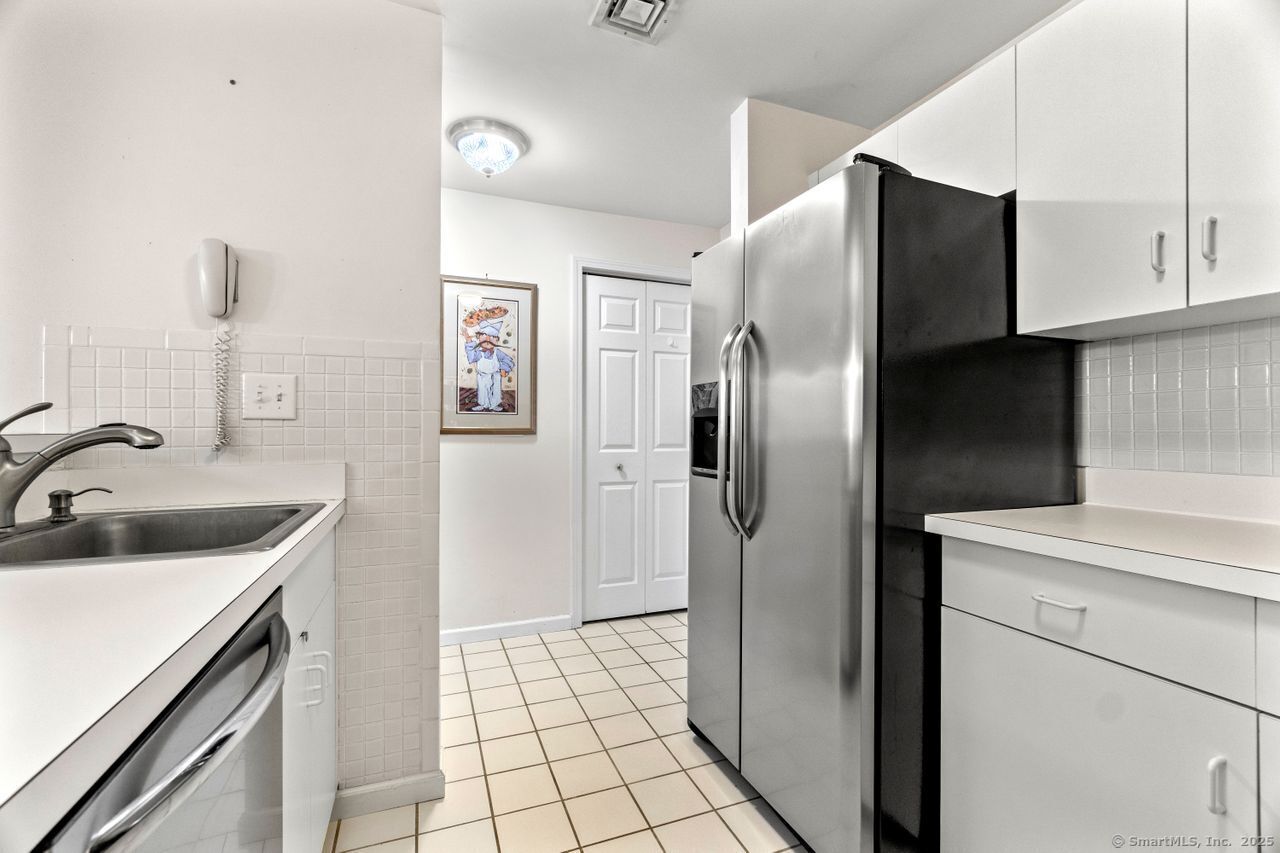 49 Rose Street #APT 104, Branford, Connecticut image 8