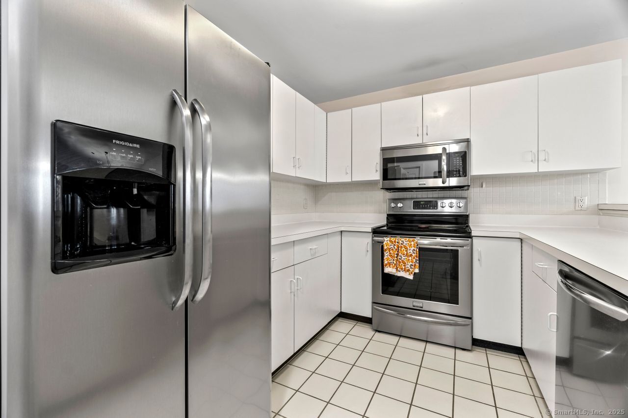 49 Rose Street #APT 104, Branford, Connecticut image 5