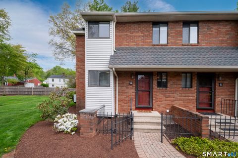 Condo For Sale - 59 Danforth Lane<br/> West Hartford, CT 06110