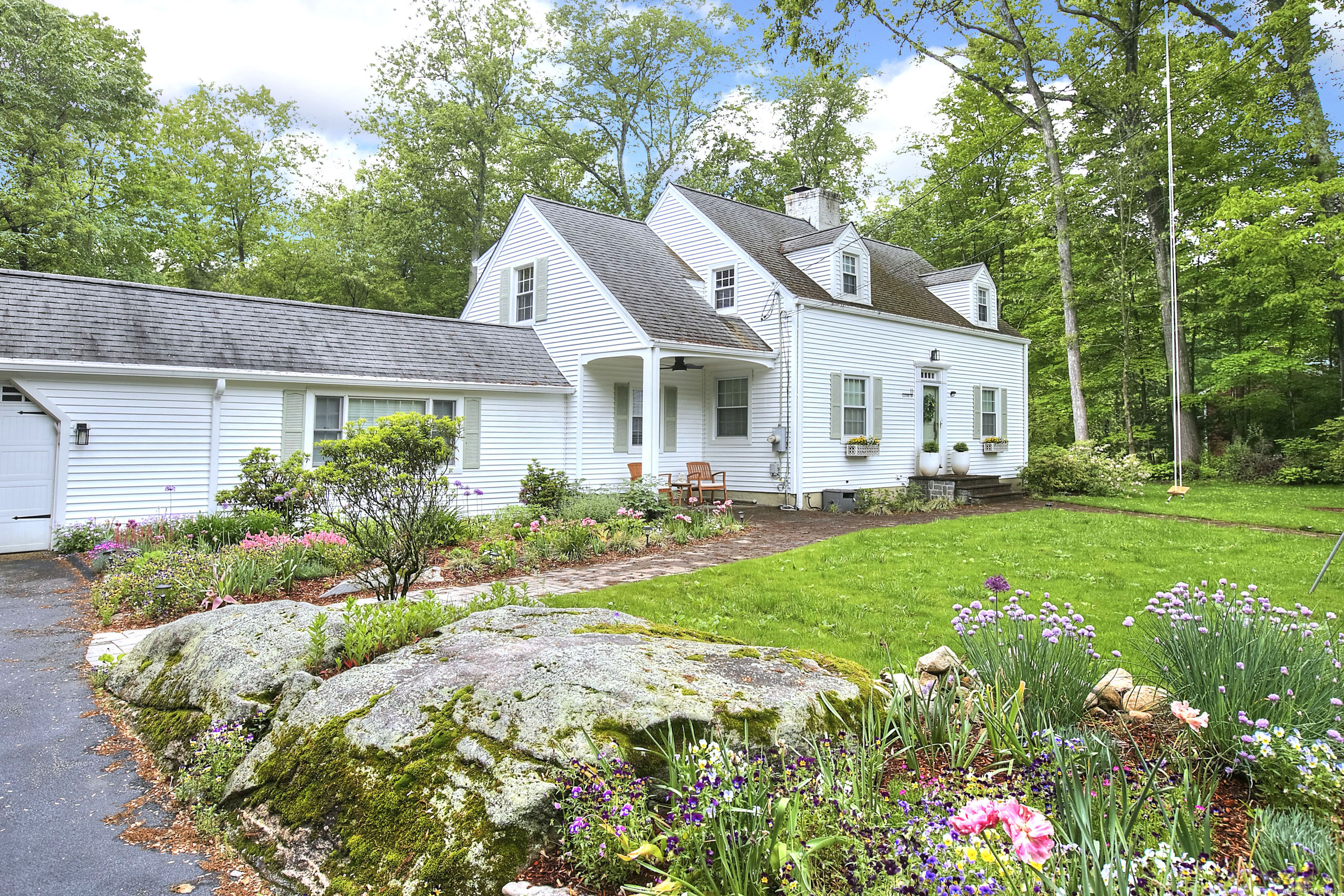 11 Clover Drive