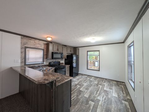 Tiny photo for 20 3rd Avenue, Shelton, CT 06484 (MLS # 24137336)