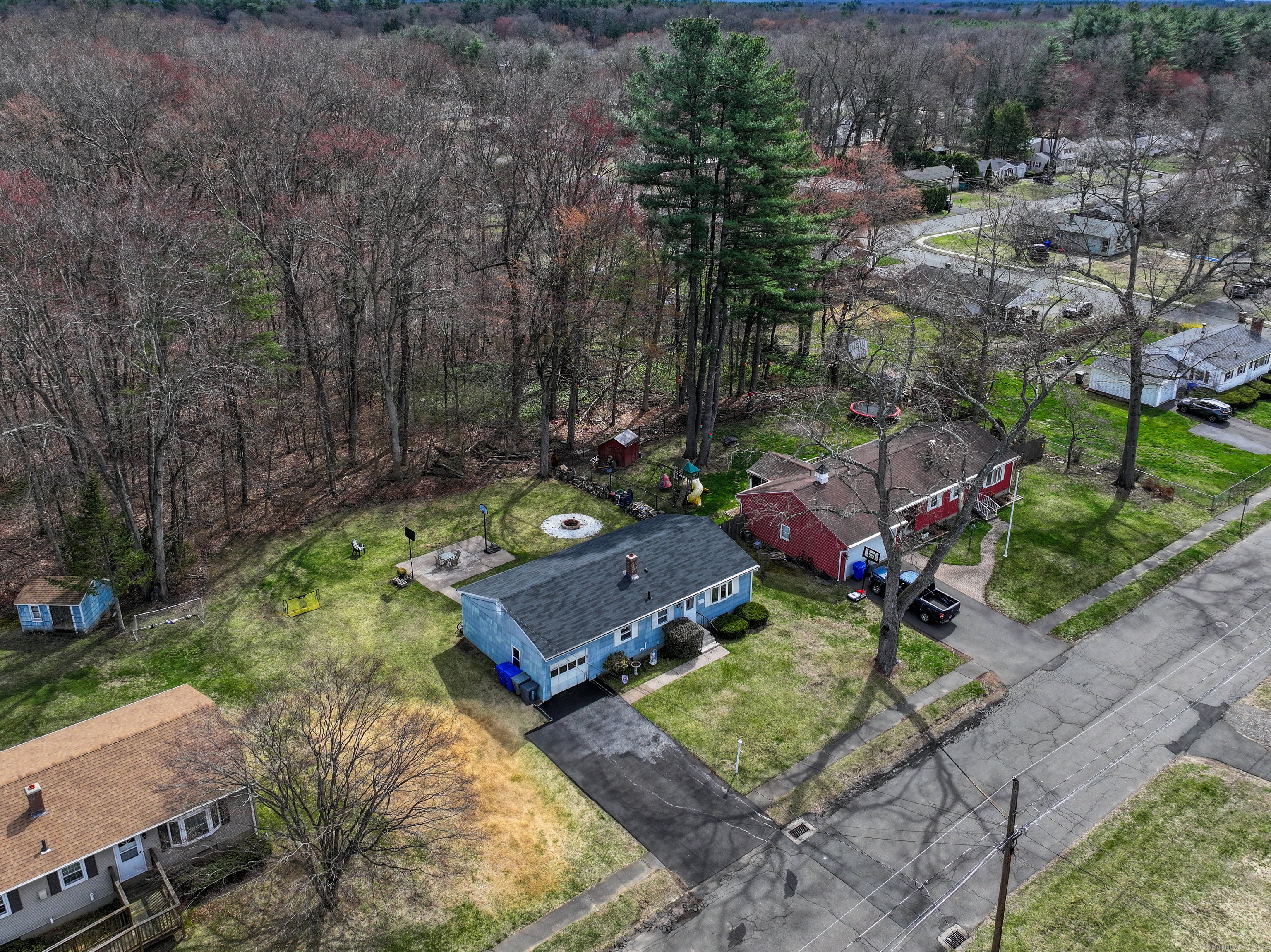 23 Glen Oak Drive, Enfield, Connecticut image 5