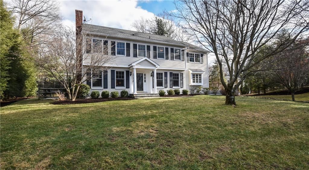 Photo 1 of 10 Barringer Road, Darien, Connecticut, $1,390,000, Web #: 99169700