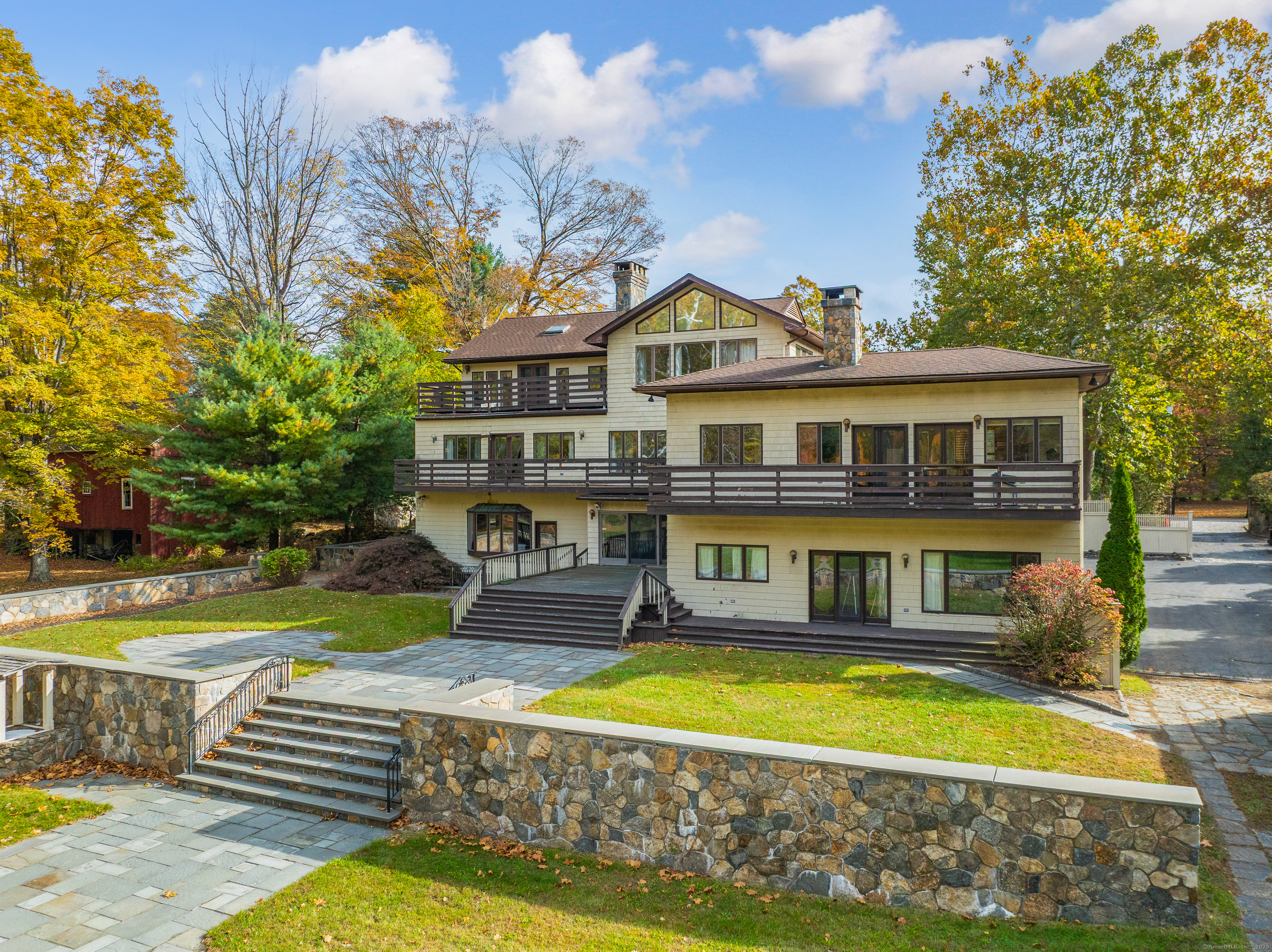 262 Lyons Plain Road