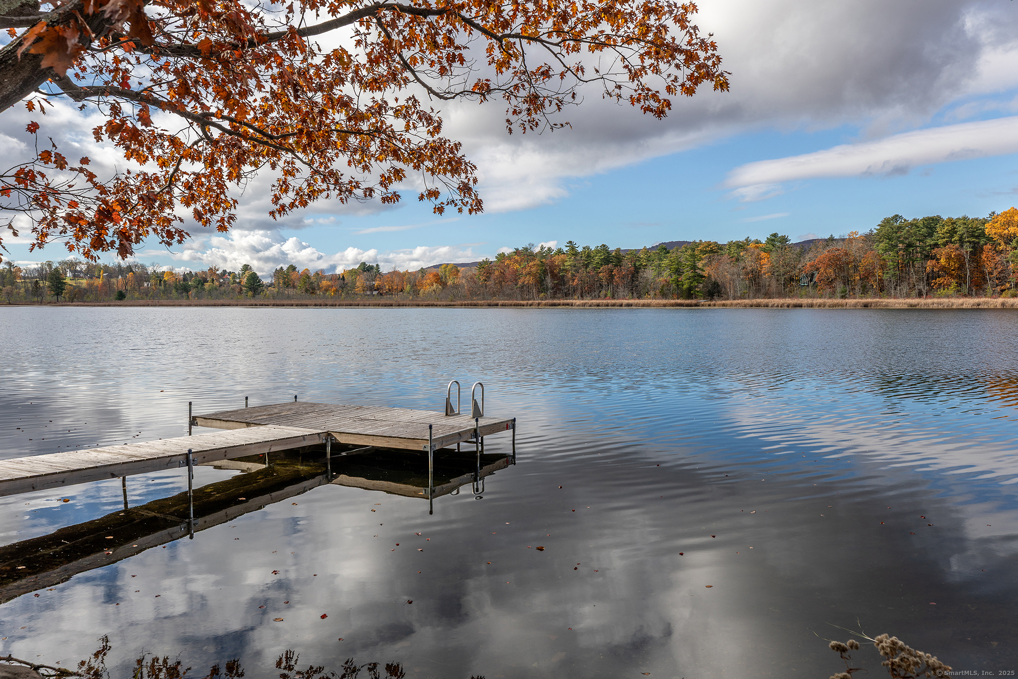 76 Washinee Heights Road