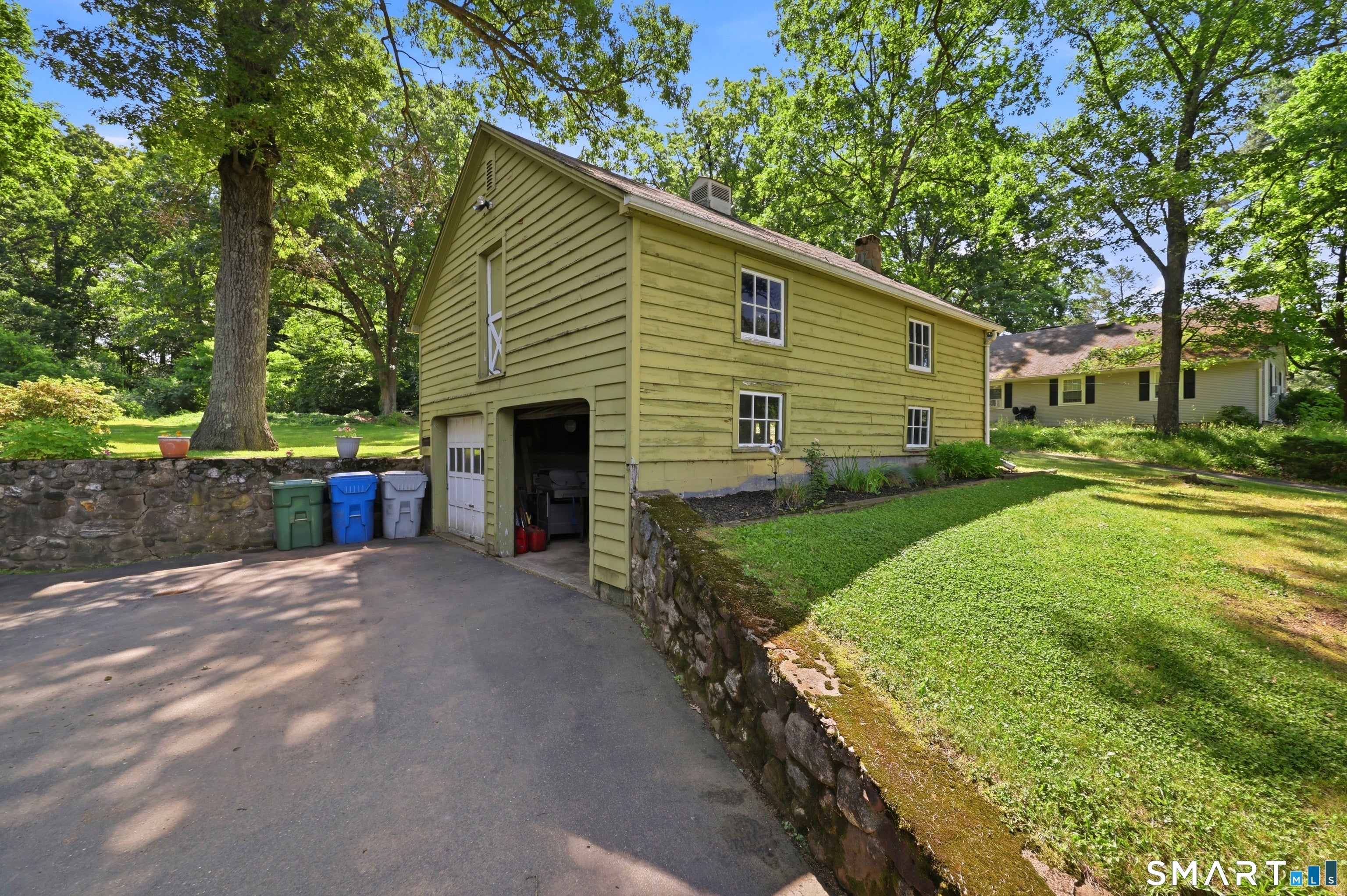 1466 Stafford Avenue