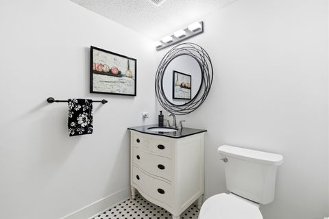 Tiny photo for 11 Brenthaven #11, Avon, CT 06001 (MLS # 24148477)