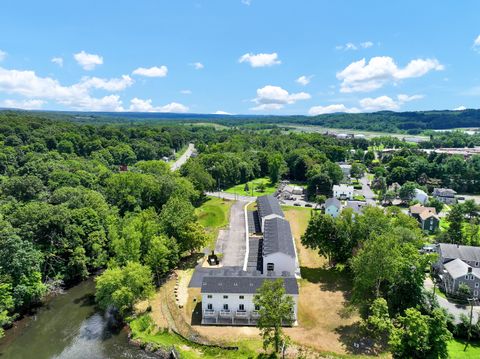 33 Main Street 11 Meriden CT 06451