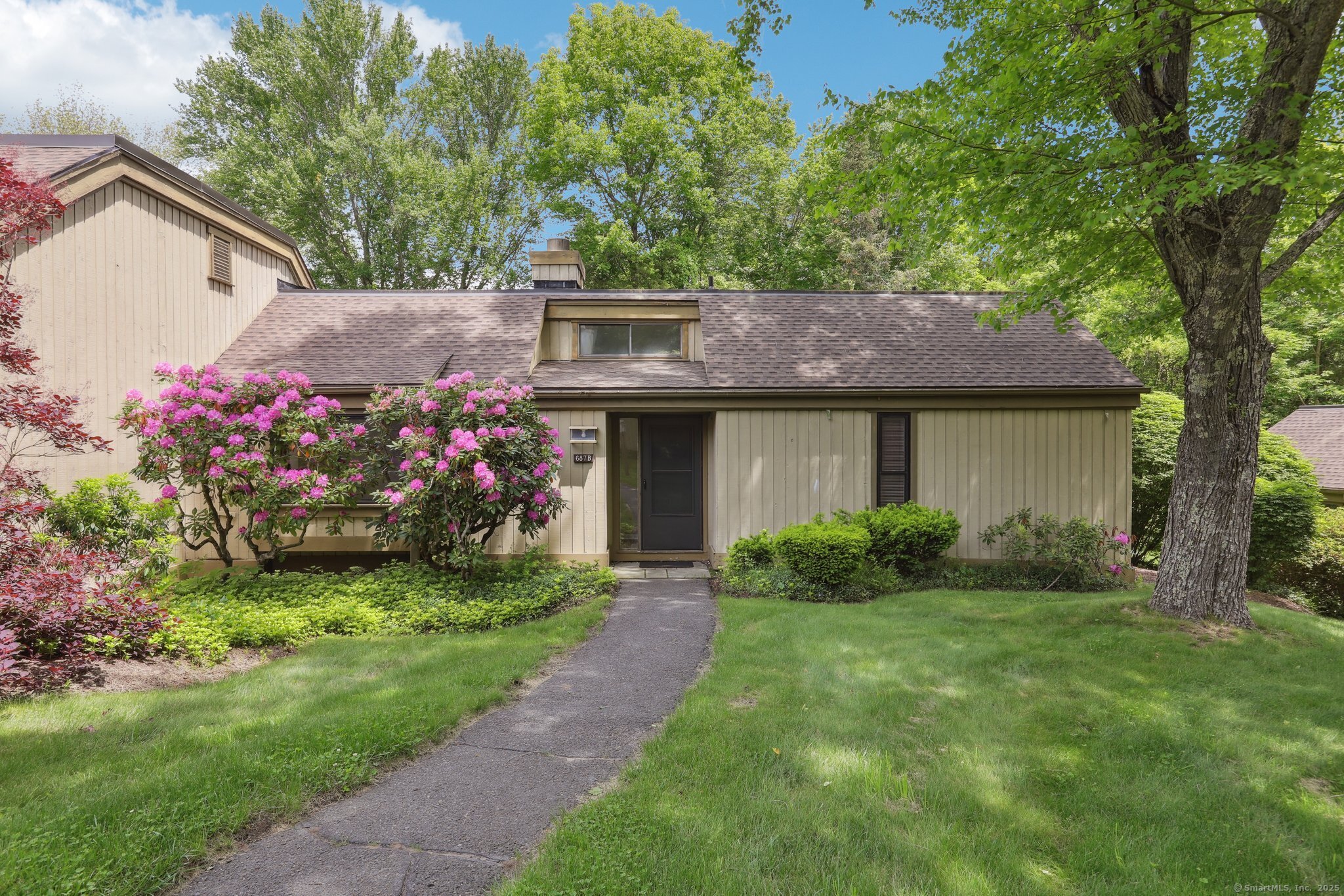 Property for Sale at Heritage Village B, Southbury, Connecticut - Bedrooms: 2 
Bathrooms: 2 
Rooms: 5  - $349,000