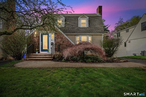 Photo of 81 Meadowbrook Road, West Hartford, CT 06107 (MLS # 24166115)