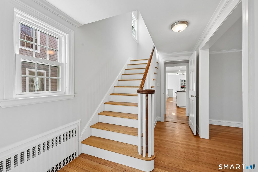 Photo of 81 Meadowbrook Road, West Hartford, CT 06107 (MLS # 24166115)