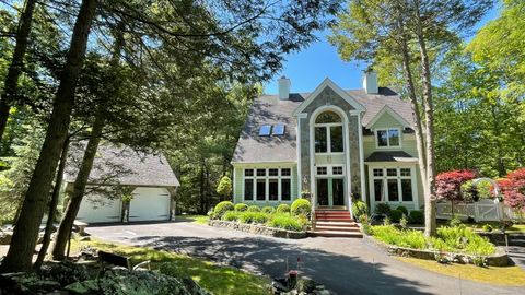 9A Obtuse Rocks Road Brookfield CT 06804