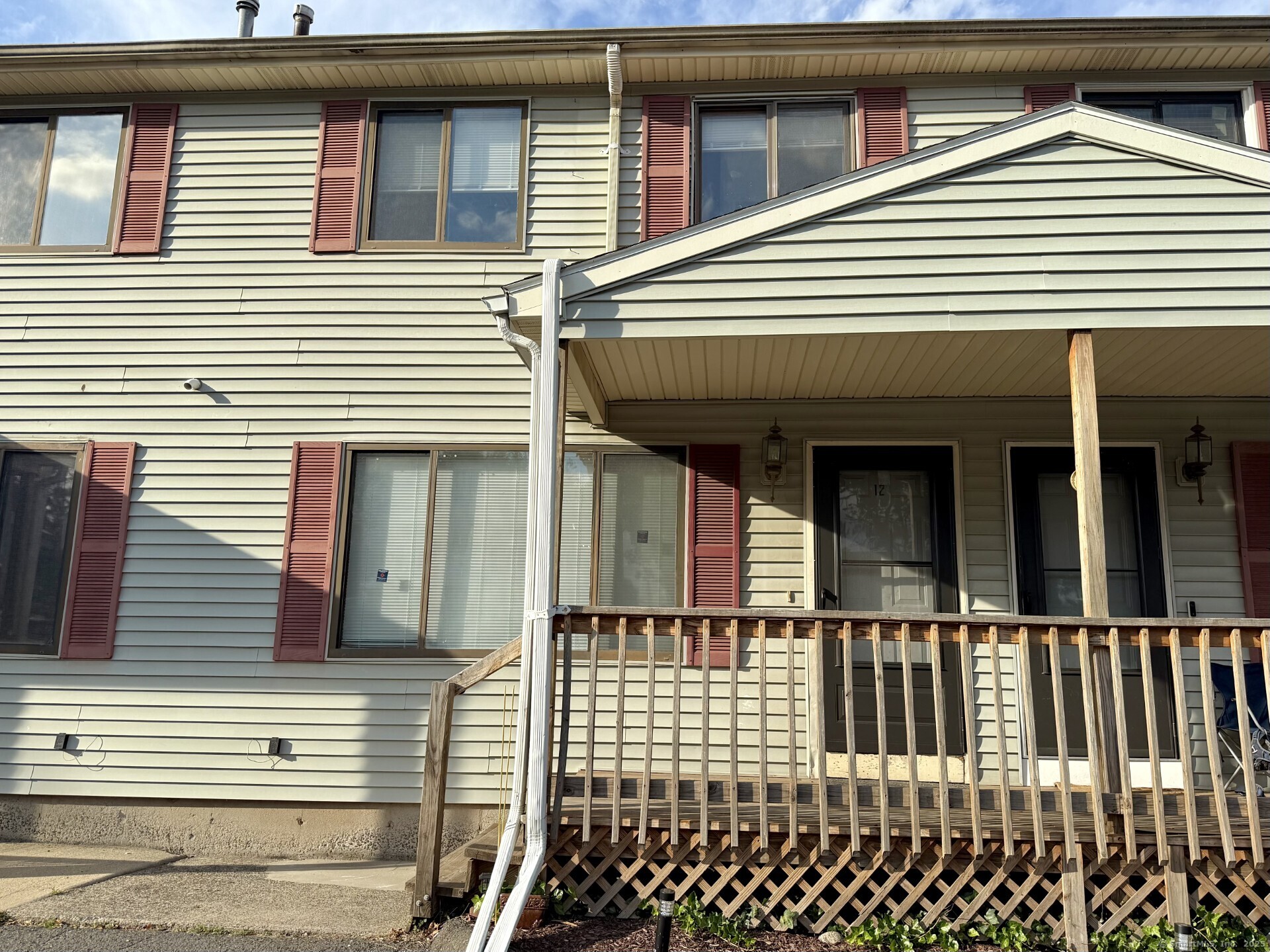 New Britain, Connecticut 06051, United States, 2 Bedrooms Bedrooms, ,2 BathroomsBathrooms,Residential,Active,226696