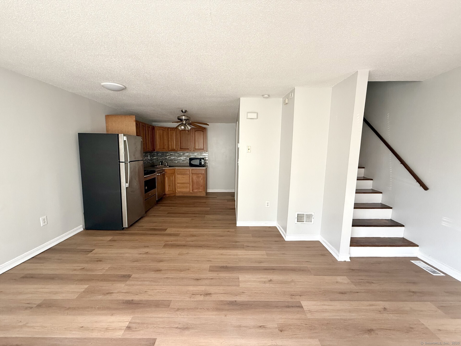 New Britain, Connecticut 06051, United States, 2 Bedrooms Bedrooms, ,2 BathroomsBathrooms,Residential,Active,226696