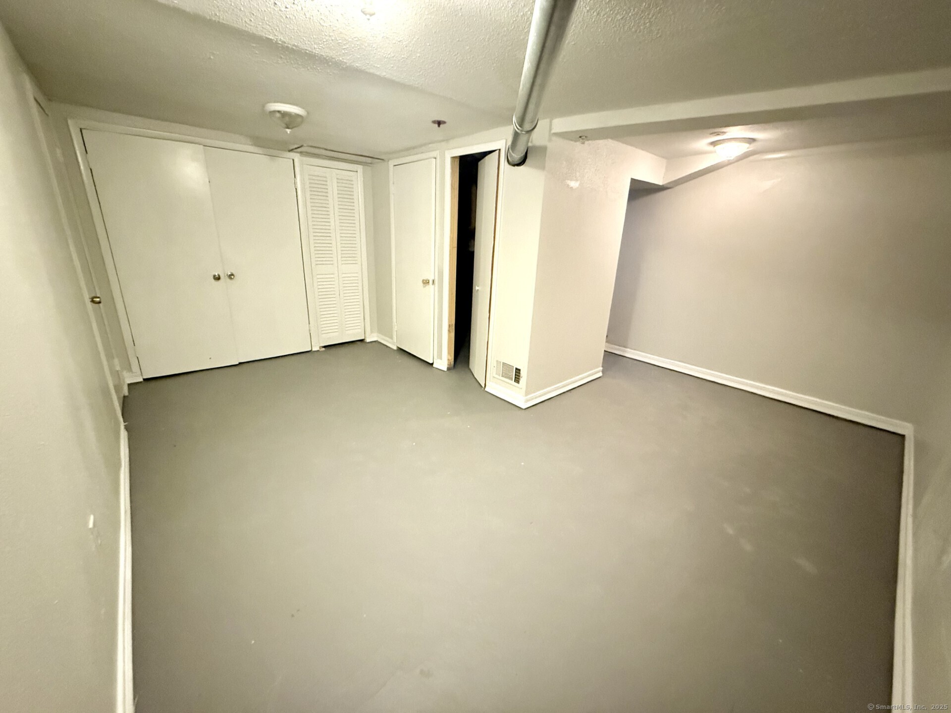 New Britain, Connecticut 06051, United States, 2 Bedrooms Bedrooms, ,2 BathroomsBathrooms,Residential,Active,226696