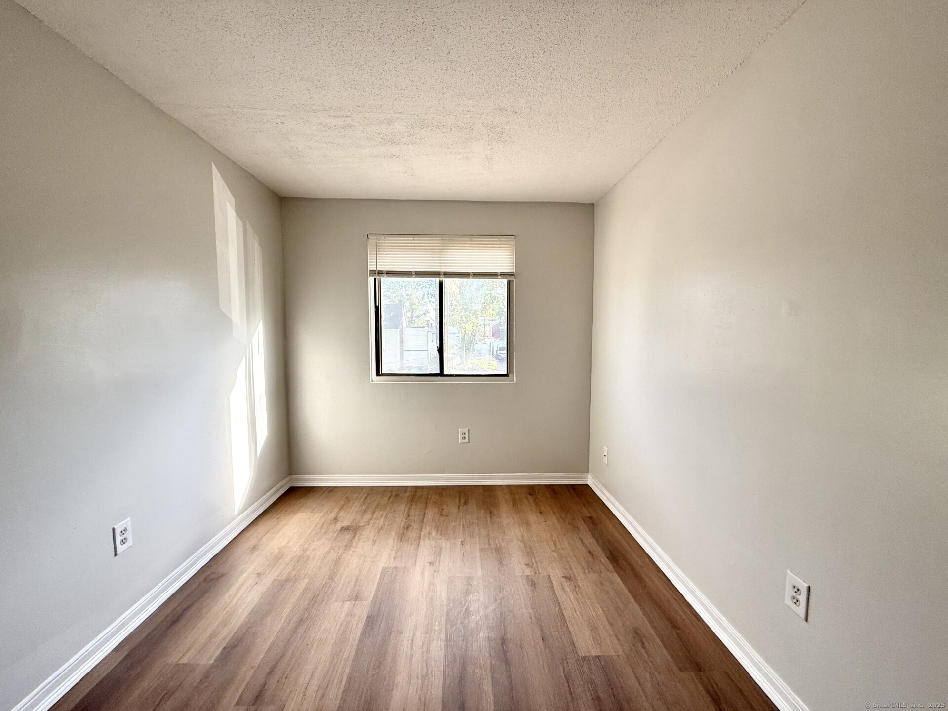 New Britain, Connecticut 06051, United States, 2 Bedrooms Bedrooms, ,2 BathroomsBathrooms,Residential,Active,226696