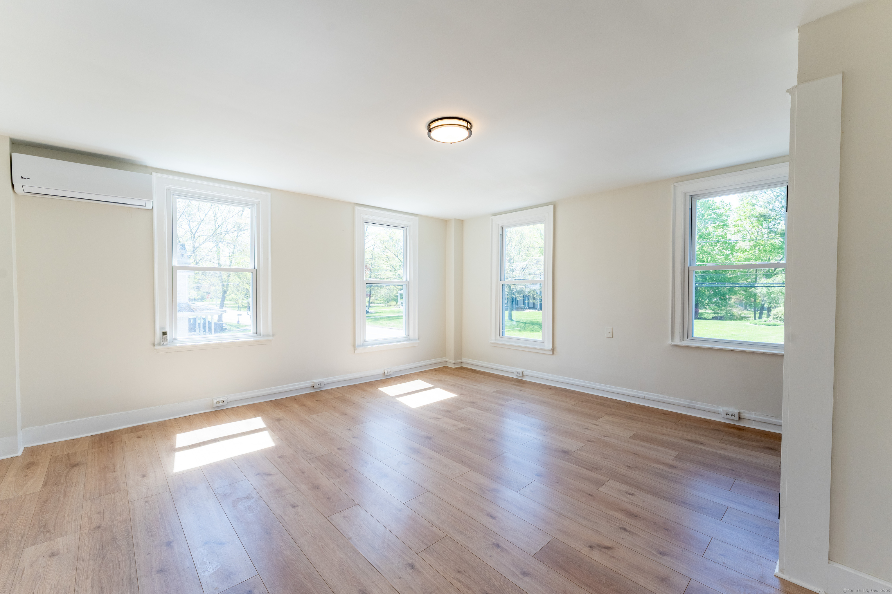 369 Thompson Road, Thompson, Connecticut image 11